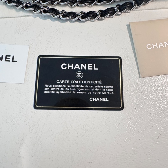 CHANEL - Classic Medium Flap, Caviar Black Leather, Silver Hardware, Full Set - Picture 16 of 16